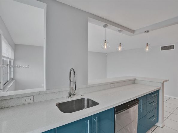 1100 11th St 204, Miami Beach FL 33139