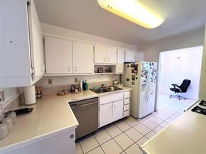 1205 Mariposa Ave 402, Coral Gables FL 33146