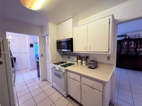 1205 Mariposa Ave 402, Coral Gables FL 33146