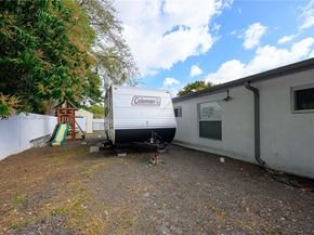 2419 NW 101st St, Miami FL 33147