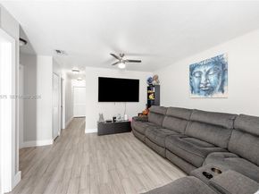 2419 NW 101st St, Miami FL 33147