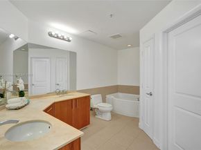 1945 S Ocean Dr 1114, Hallandale Beach FL 33009