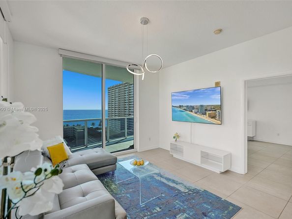 1945 S Ocean Dr 1114, Hallandale Beach FL 33009