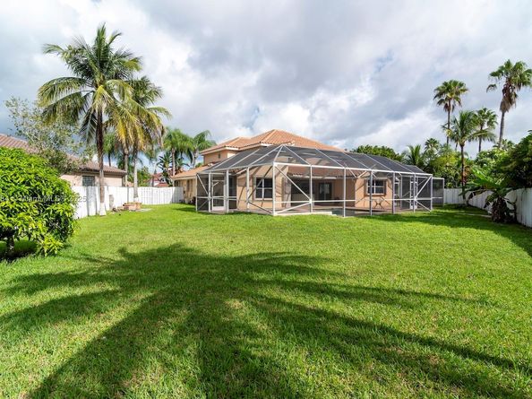 2293 SW 182nd Way, Miramar FL 33029
