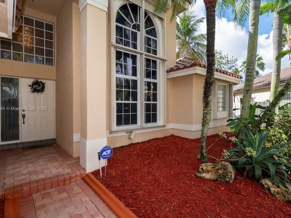 2293 SW 182nd Way, Miramar FL 33029