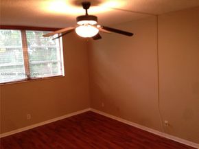 406 NW 68th Ave 317, Plantation FL 33317