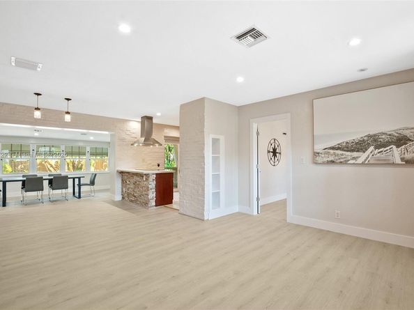 2725 NE 21st Ave, Fort Lauderdale FL 33306