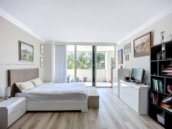 3400 SW 27th Avenue 302, Miami FL 33133