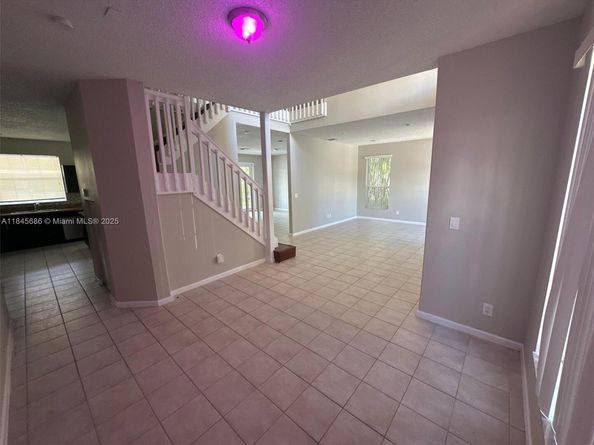 18091 SW 22nd St, Miramar FL 33029