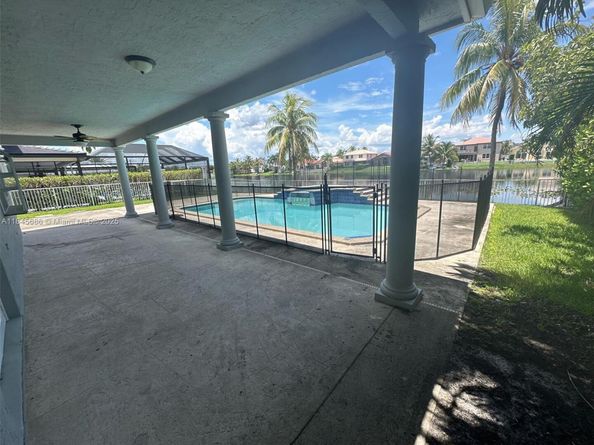 18091 SW 22nd St, Miramar FL 33029