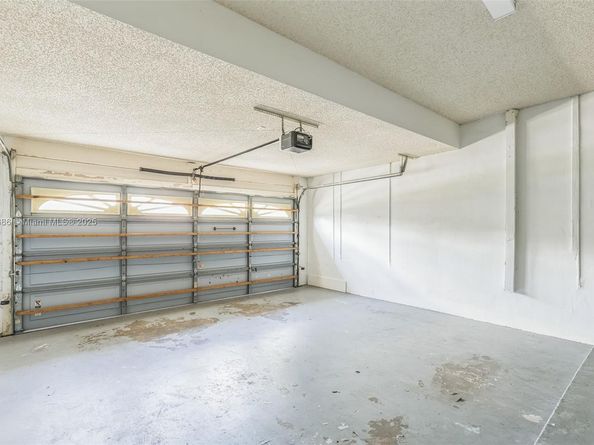 18091 SW 22nd St, Miramar FL 33029