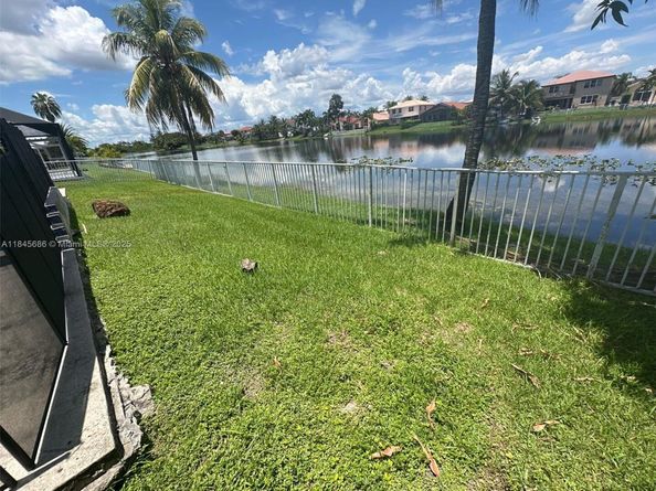 18091 SW 22nd St, Miramar FL 33029
