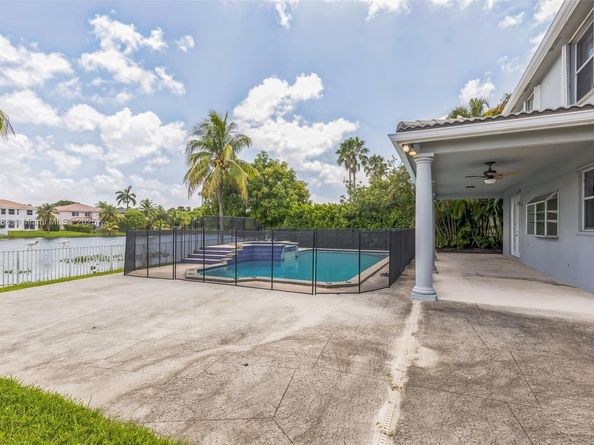 18091 SW 22nd St, Miramar FL 33029