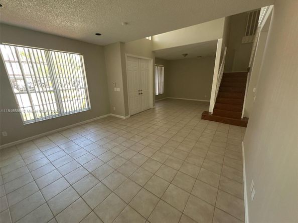 18091 SW 22nd St, Miramar FL 33029