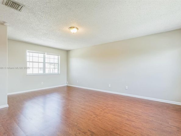 18091 SW 22nd St, Miramar FL 33029