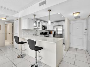 3675 N Country Club Dr 609, Aventura FL 33180