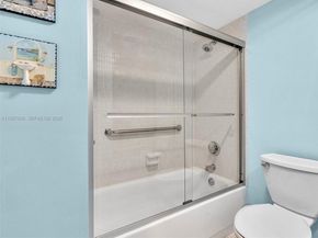 3675 N Country Club Dr 609, Aventura FL 33180