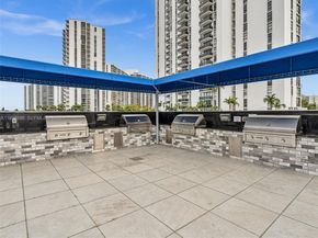 3675 N Country Club Dr 609, Aventura FL 33180