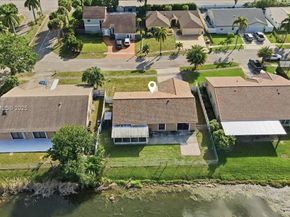 9111 S Lake Miramar Cir, Miramar FL 33025