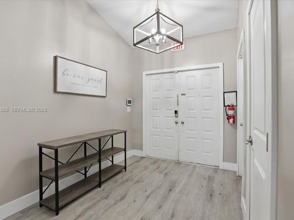 9111 S Lake Miramar Cir, Miramar FL 33025