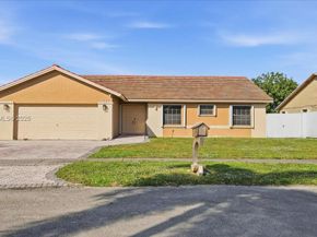 9111 S Lake Miramar Cir, Miramar FL 33025