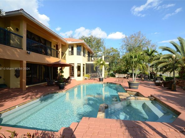 12040 N Eagle Trace Blvd N, Coral Springs FL 33071