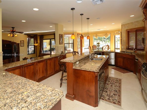 12040 N Eagle Trace Blvd N, Coral Springs FL 33071