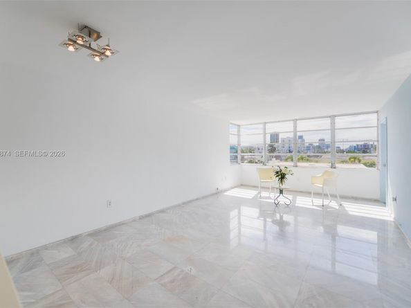 8000 Harding Ave 4B, Miami Beach FL 33141