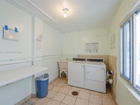 8000 Harding Ave 4B, Miami Beach FL 33141