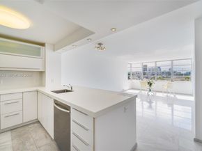 8000 Harding Ave 4B, Miami Beach FL 33141