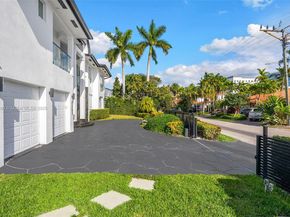 3251 NE 164th St, North Miami Beach FL 33160