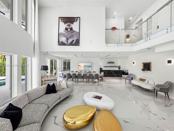 3251 NE 164th St, North Miami Beach FL 33160