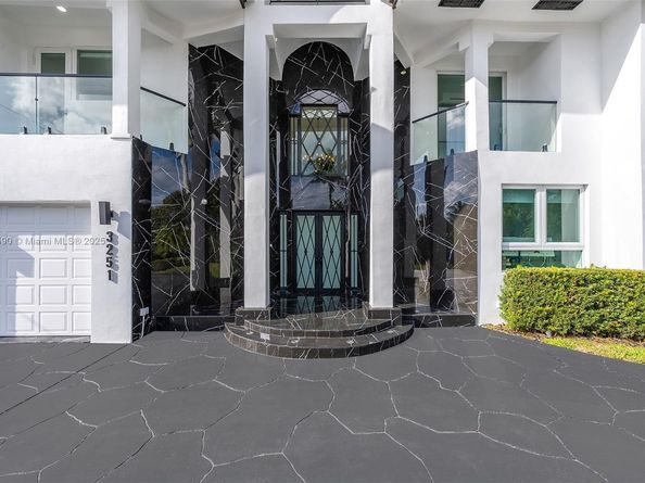 3251 NE 164th St, North Miami Beach FL 33160