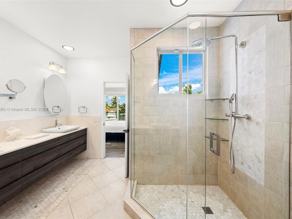 3251 NE 164th St, North Miami Beach FL 33160