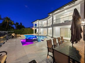 3251 NE 164th St, North Miami Beach FL 33160