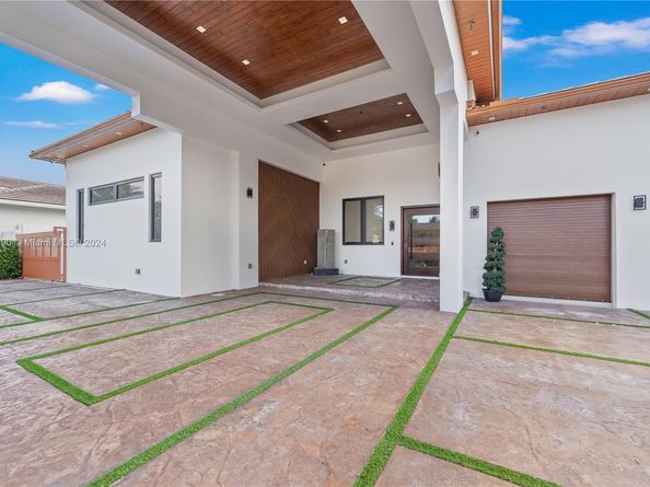 3585 SW 129th Ave, Miami FL 33175
