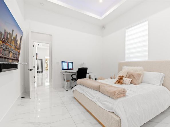 3585 SW 129th Ave, Miami FL 33175