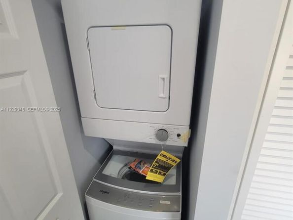 1809 NW 8th Pl, Fort Lauderdale FL 33311