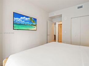11 NE 26th St 2605, Miami FL 33132