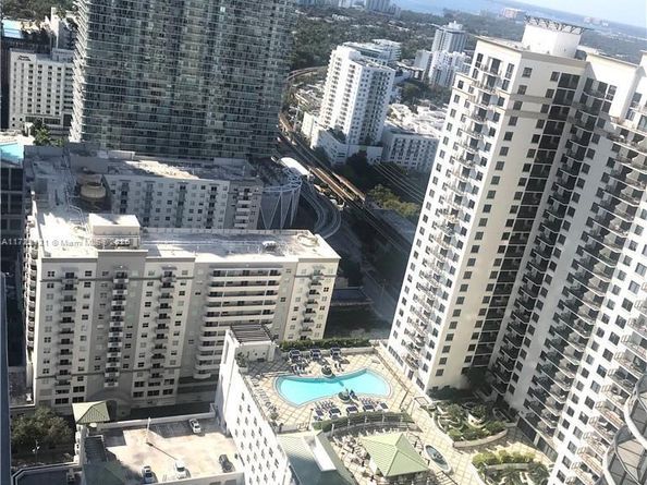 45 SW 9th St 3707, Miami FL 33130