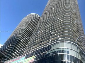45 SW 9th St 3707, Miami FL 33130
