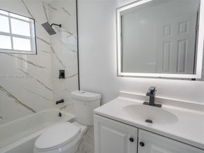 17202 NW 9th Ct, Miami Gardens FL 33169