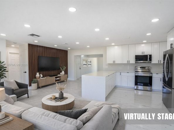 17202 NW 9th Ct, Miami Gardens FL 33169