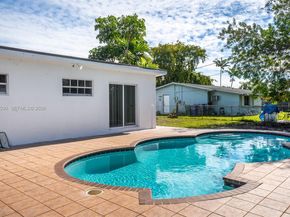 17202 NW 9th Ct, Miami Gardens FL 33169