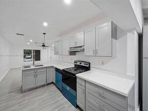 7516 NW 44th Ct, Coral Springs FL 33065