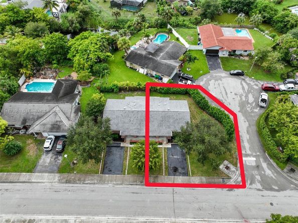 7516 NW 44th Ct, Coral Springs FL 33065