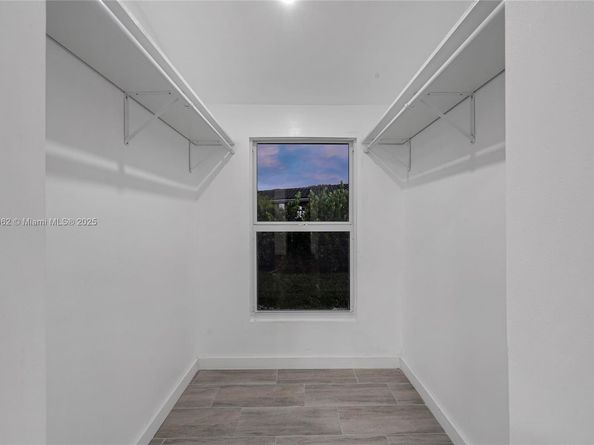 7516 NW 44th Ct, Coral Springs FL 33065
