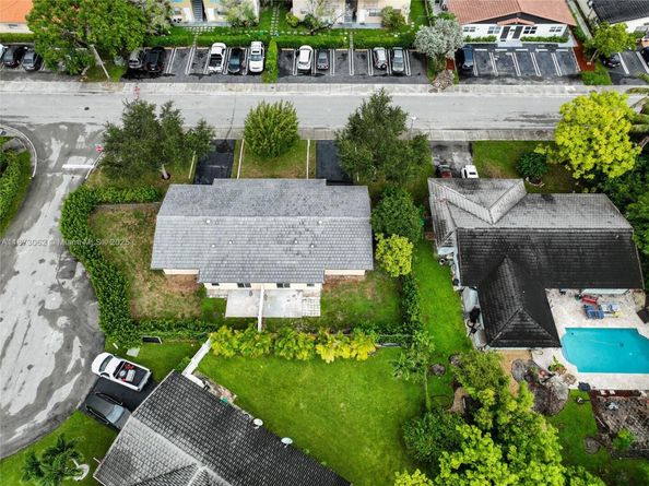 7516 NW 44th Ct, Coral Springs FL 33065