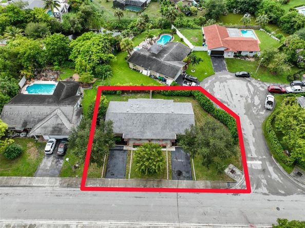 7516 NW 44th Ct, Coral Springs FL 33065
