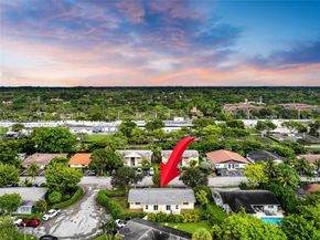 7516 NW 44th Ct, Coral Springs FL 33065